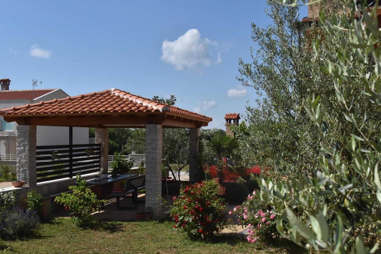 Apartment Lavanda 2 Porec Bagian luar foto