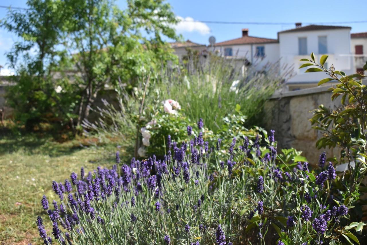 Apartment Lavanda 2 Porec Bagian luar foto
