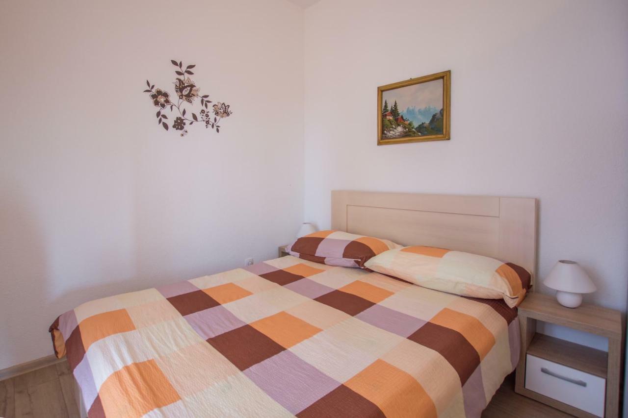 Apartment Lavanda 2 Porec Bagian luar foto