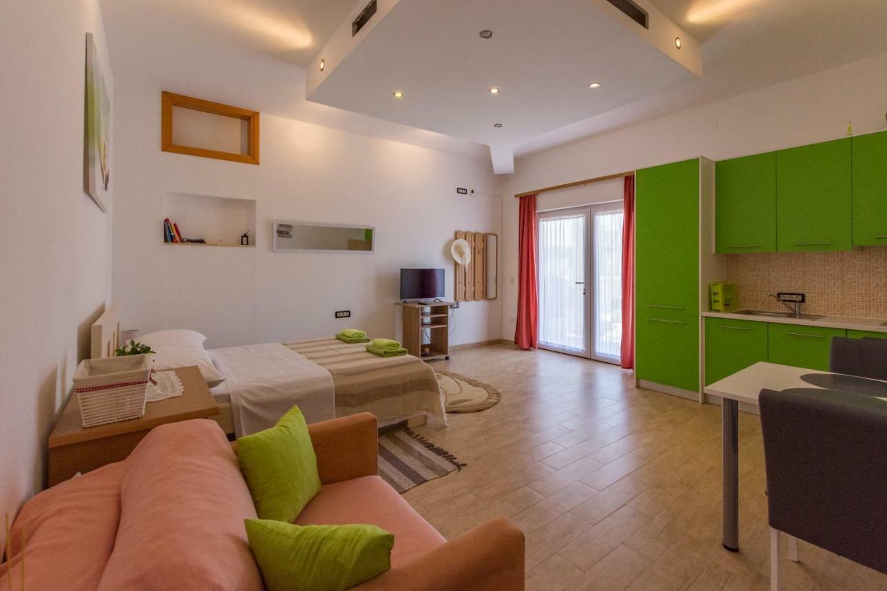 Apartment Lavanda 2 Porec Bagian luar foto