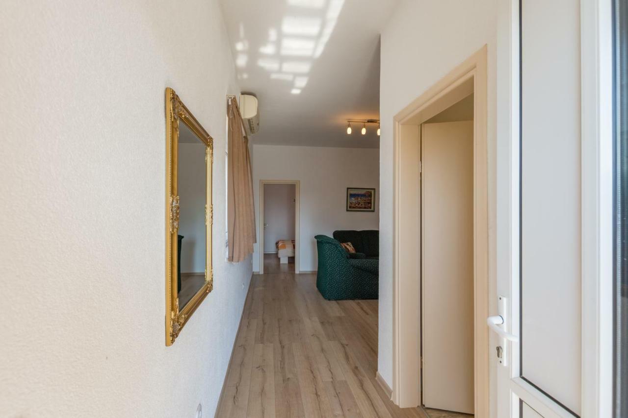 Apartment Lavanda 2 Porec Bagian luar foto
