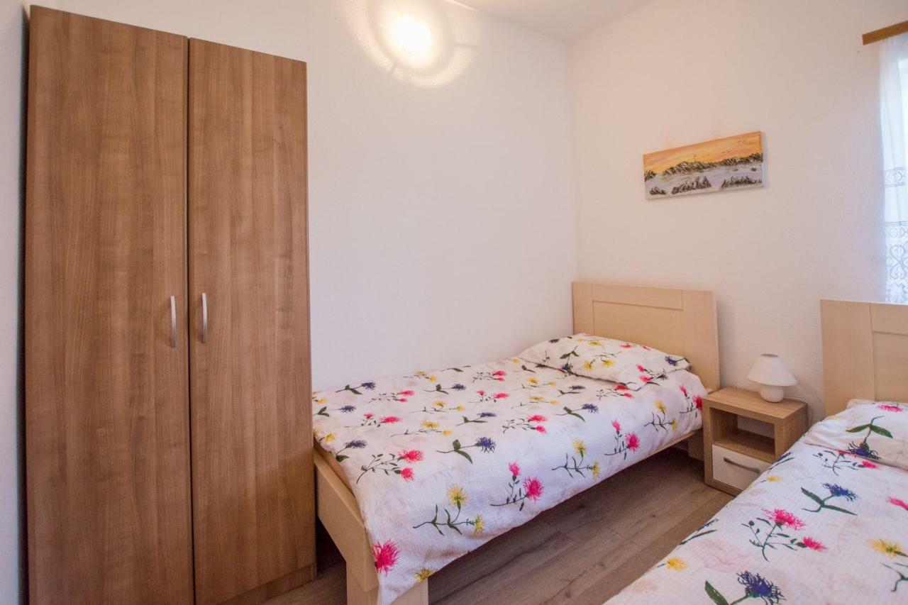 Apartment Lavanda 2 Porec Bagian luar foto