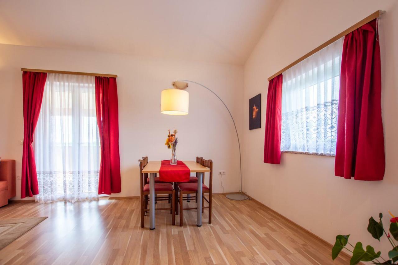 Apartment Lavanda 2 Porec Bagian luar foto