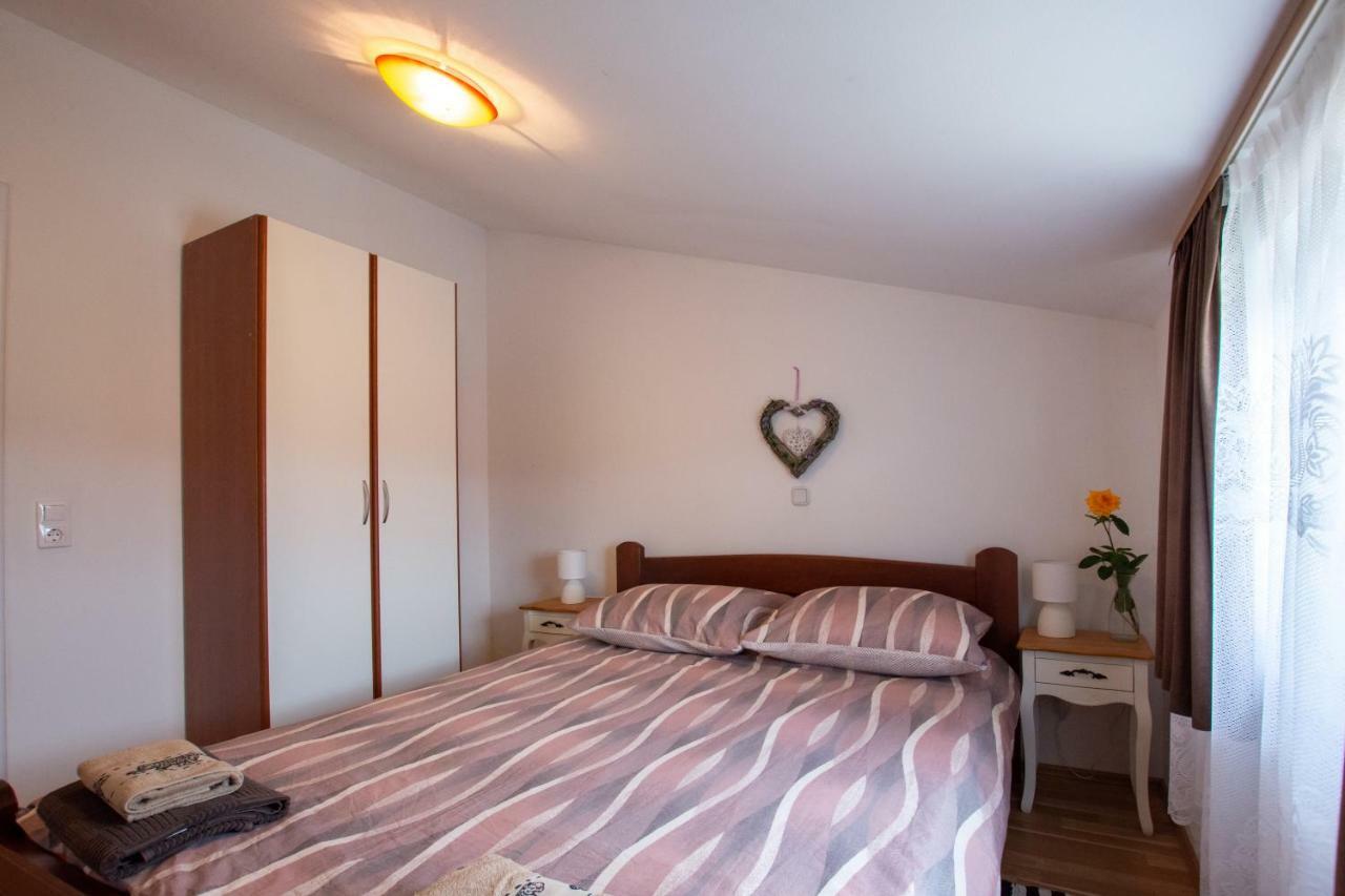 Apartment Lavanda 2 Porec Bagian luar foto