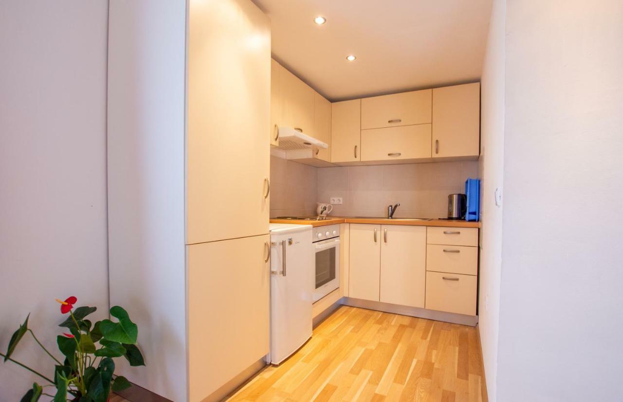 Apartment Lavanda 2 Porec Bagian luar foto