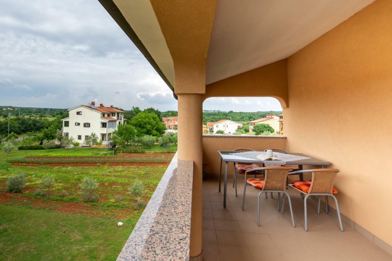 Apartment Lavanda 2 Porec Bagian luar foto